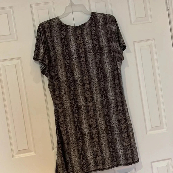 Vintage style snake print shortsleeved V-neck Smock night dress Sz XL - Picture 4 of 10